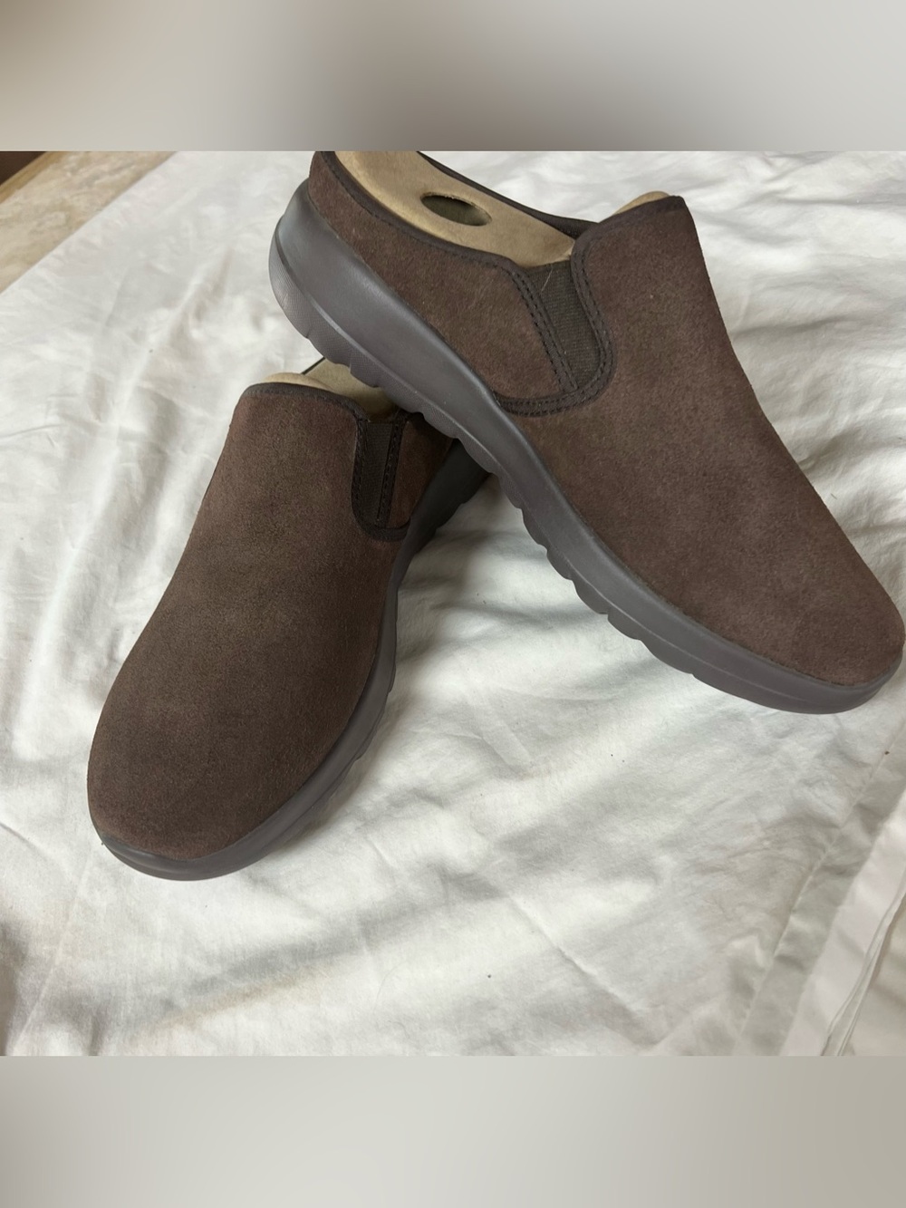 NWOB Skechers Brown Suede Comfort Slip On Mule Shoes Women’s 9M 5 Gen Goga Max